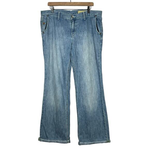 Levi’s LONG Limited Edition Wide Leg Rolled Hem Medium Wash 100% Cotton Jeans - Picture 1 of 12